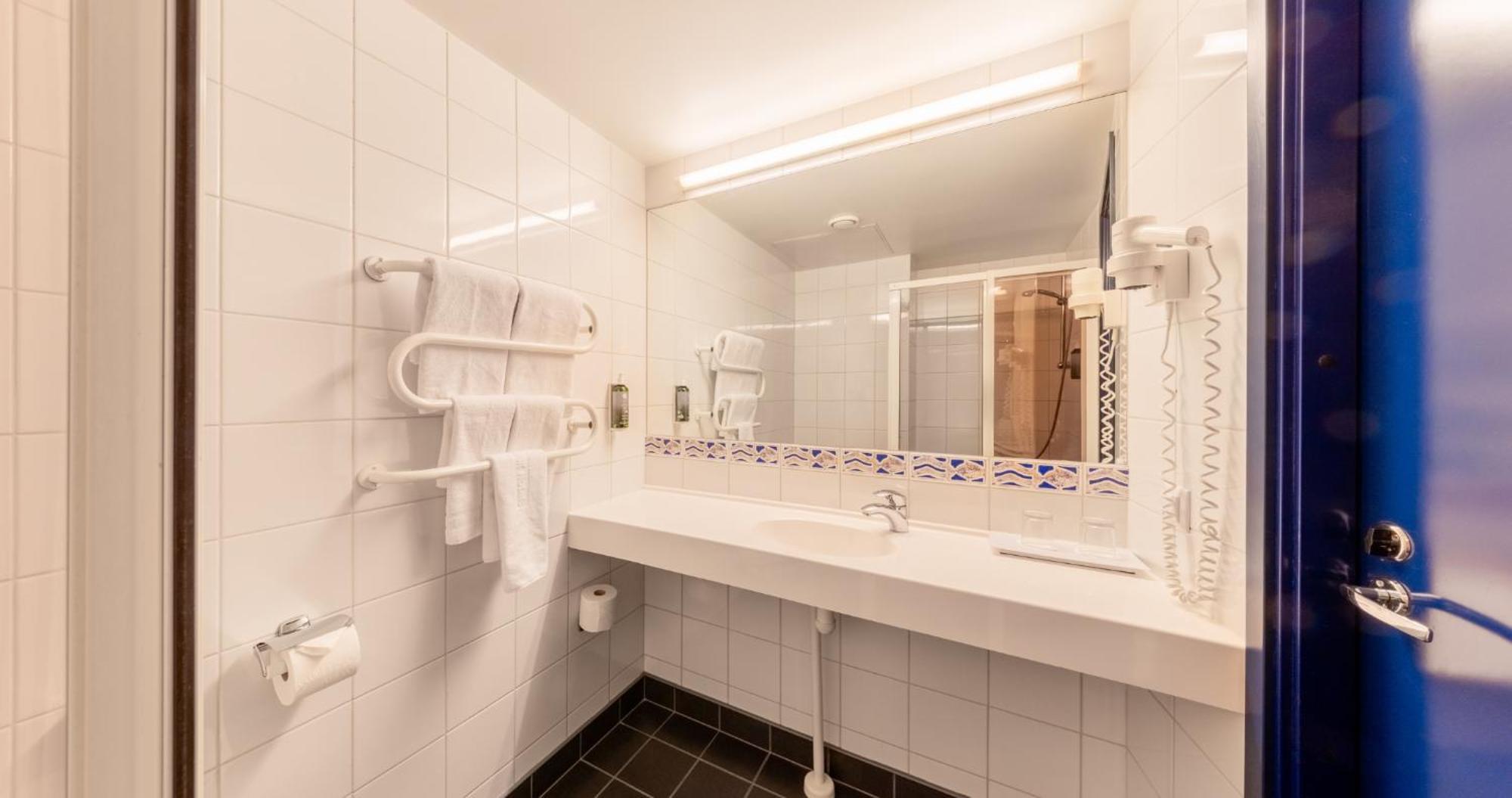 Tallink Express Hotel Eksteriør billede